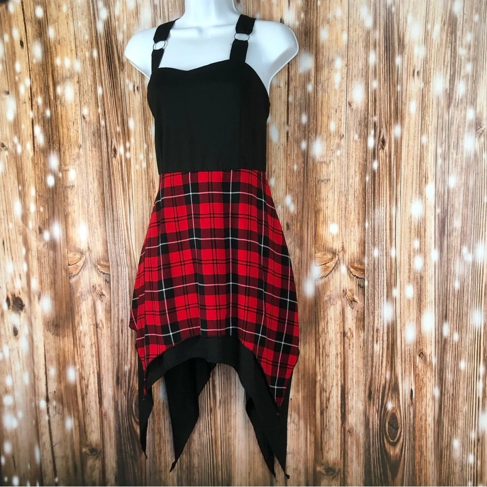 Black and Red Plaid Punk Gothic Sleeveless Tank Dress - Picture 2 of 10